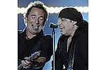 Bruce Springsteen &#039;To Make Glee Cameo&#039; - Bruce Springsteen is set to make a cameo appearance on Glee, according to reports. The singer has &hellip;