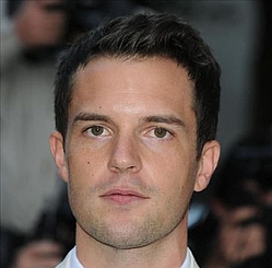 Brandon Flowers attends open mic night while in Scotland