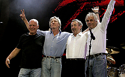 Pink Floyd could reunite &#039;for charity&#039;