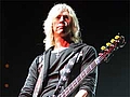Duff McKagan Joins Guns N&#039; Roses Onstage in London - For the first time in 17 years, Guns N&#039; Roses bassist Duff McKagan played with Guns N&#039; Roses! &hellip;