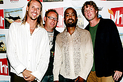 Hootie &amp; The Blowfish Honored for 25th Anniversary