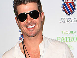 Robin Thicke Brings Soul To Hard Rock Hollywood Opening