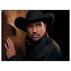 Garth Brooks to Play Tennessee Flood Benefit in December