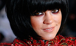 Lily Allen suffers miscarriage