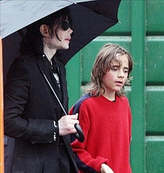 Michael Jacksons son suffering from vitiligo?