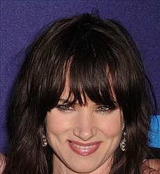 Juliette Lewis: `Sex is better with love`