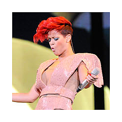 Rihanna Not Worried About &#039;Loud&#039;s Low Album Sales