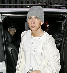 Eminem likens himself to Michael Jackson over drug abuse