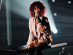 Rihanna Opens American Music Awards With Island Flavor