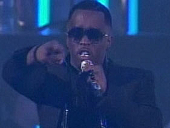 Diddy-Dirty Money Get AMA Crowd Swaying With &#039;Coming Home&#039;