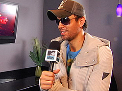 Enrique Iglesias Didn&#039;t Want To Sound &#039;Arrogant&#039; On AMA Song &#039;Tonight&#039;
