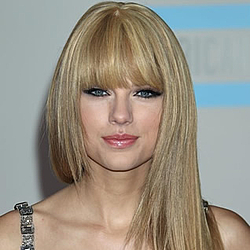 Taylor Swift: I’m too scared to be naughty