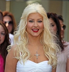 Christina Aguilera `has love` for new man Matthew Rutler