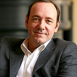 Kevin Spacey shows off his &#039;Royal bling&#039;