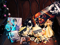 Lady Gaga, Justin Bieber, Lil Wayne Fans: Holiday Gifts For You!