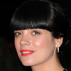 Lily Allen to marry in the New Year?
