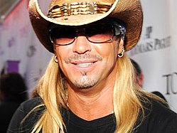 Bret Michaels Says Engagement &#039;Feels Awesome&#039;