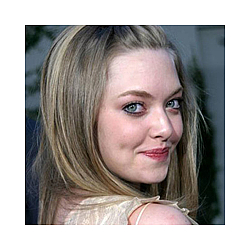 Amanda Seyfried used to feel &quot;extremely ugly&quot;