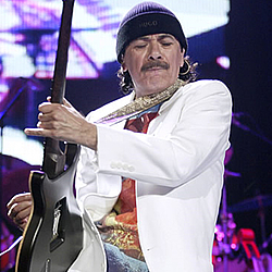 Carlos Santana marries drummer Cindy Blackman in Maui