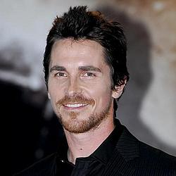 Christian Bale talks in Fighter code