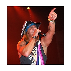 Bret Michaels Undergoes Surgery To Close Hole In His Heart