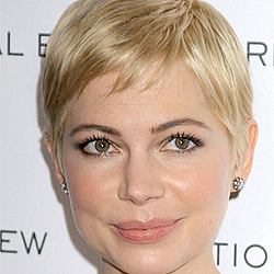 Michelle Williams shares bed with sister