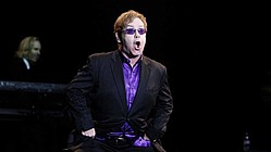 Elton John to undergo surgery
