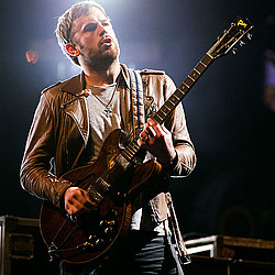 Kings Of Leon encourage fans to strip during their live shows