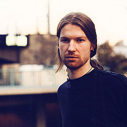 Aphex Twin fans raise $62,424 to buy and release rare Aphex Twin album