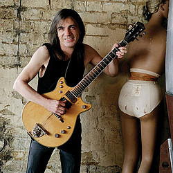 AC/DC announce Rock Or Bust, Malcolm Young&#039;s retirement