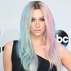 Letters handwritten by Kesha to fans detail alleged abuse