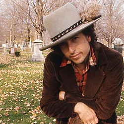 Bob Dylan confirms &#039;Shadows in the Night&#039; album for next year