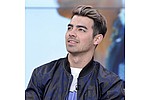 Joe Jonas makes moves on model - Pop star Joe Jonas has reportedly struck up a new romance with model Juliana Herz.The DNCE singer &hellip;