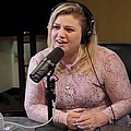 Kelly Clarkson too pregnant for the Grammys - Pregnant Kelly Clarkson picked a a return to her American Idol roots over a night out at the Grammy &hellip;