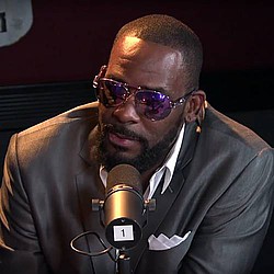 R. Kelly walks out of awkward interview