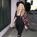 Hilary Duff: Mum bullying is isolating - Hilary Duff found becoming a mother very isolating.The 27-year-old has son Luca, three, with &hellip;
