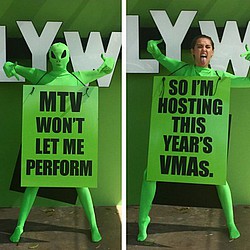 Miley Cyrus to host MTV VMAs