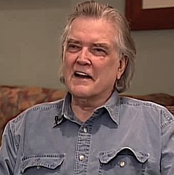 Guy Clark collapses before Hall Of Fame induction