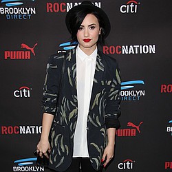 Demi Lovato alludes to father&#039;s death in touching tweet