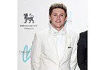 Niall Horan ‘ended long-distance romance’ - Niall Horan reportedly split from girlfriend Melissa Whitelaw due to long distance.The 21-year-old &hellip;