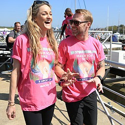 Ronan Keating joins IOW charity dragon boat race
