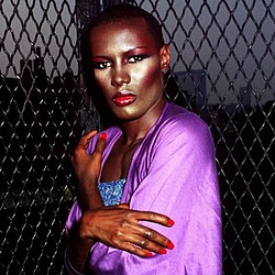 Grace Jones to support Paolo Nutini