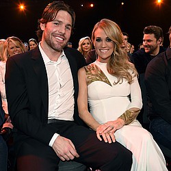 Carrie Underwood welcomes son