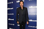 Lionel Richie: Friends always come to shows - Lionel Richie never wants to miss a thing.The 65-year-old singer is still as busy as ever since &hellip;