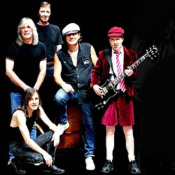 AC/DC superfan flies from Argentina for 3 hour video shoot