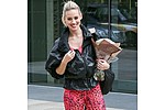 Kimberly Wyatt knitting for baby - Kimberly Wyatt has started knitting because she wants to make clothes for her baby.The former &hellip;