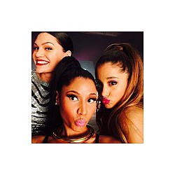 Jessie J jokes about Ariana and Nicki selfie