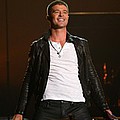 Robin Thicke &#039;holds divorce bash&#039; - Robin Thicke has apparently thrown himself a &quot;divorce party&quot;.The 37-year-old singer is said to have &hellip;