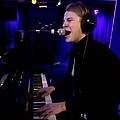 Tom Odell Shows his inner Diva - Thomas Peter Odell turned up at the Isle of Wight Festival this weekend fully prepped, and ready to &hellip;
