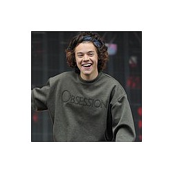 Harry Styles &#039;loves to knit&#039;